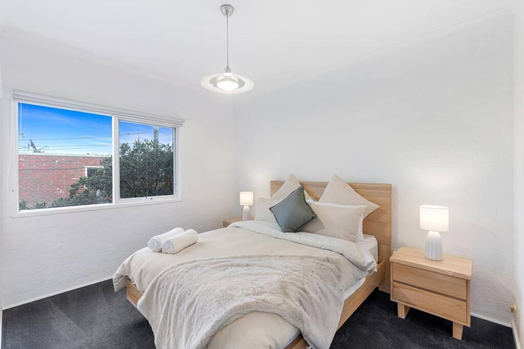 A Home Away From Home In Geelong Bagian luar foto